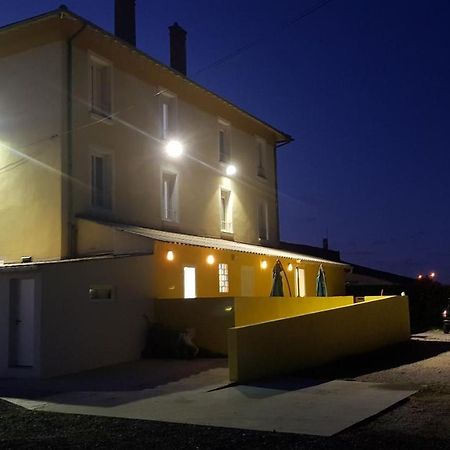 Auberge De La Licorne Eu Livron-sur-Drôme Екстериор снимка